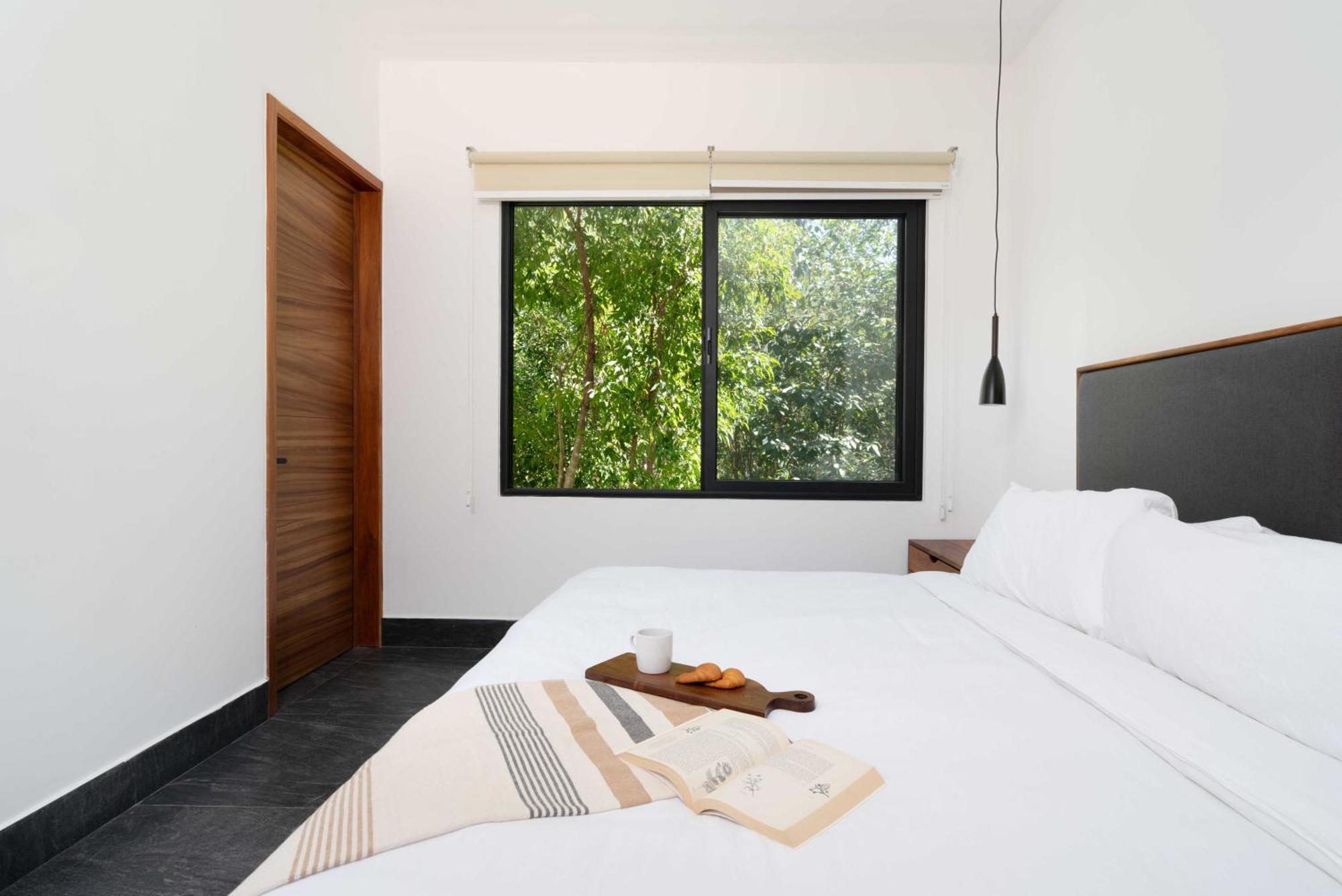 Villa Asana Leaf