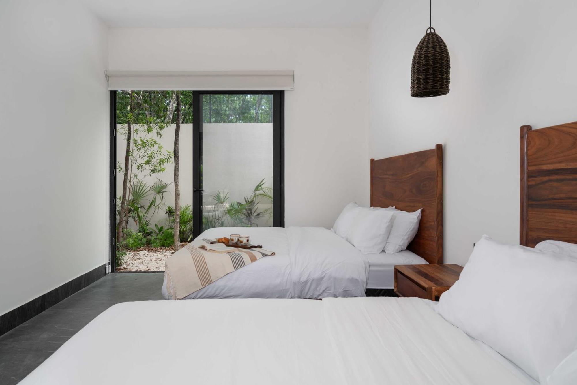 Asana Leaf Tulum