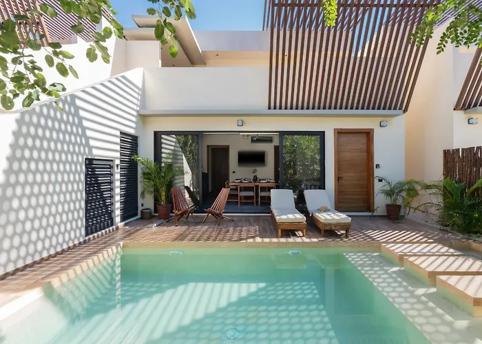 Villas Asana Leaf