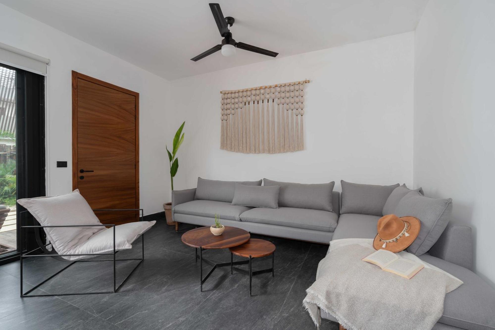Villa Asana Leaf *