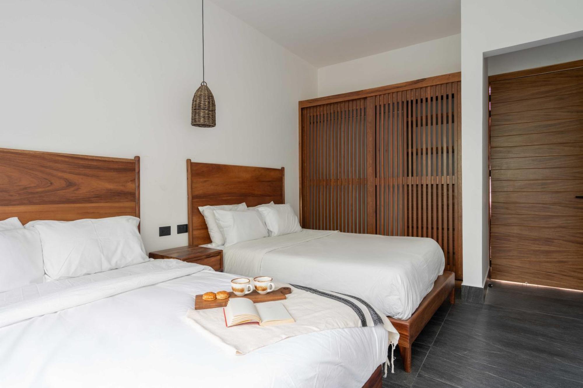 Villa Asana Leaf *